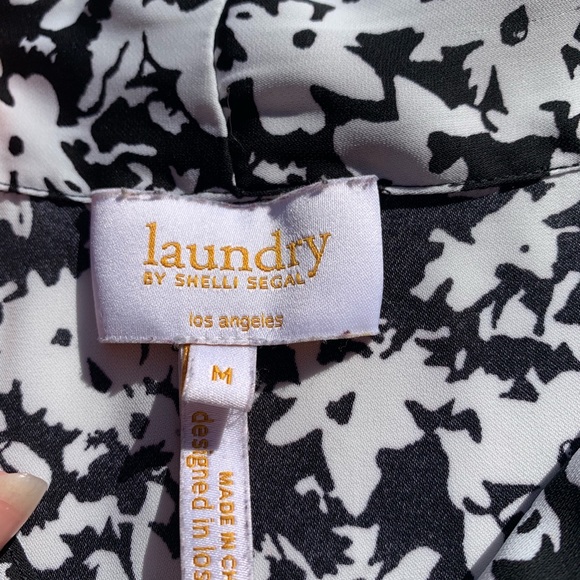 Laundry by Shelli Segal Long Sleeve Top - Picture 2 of 2